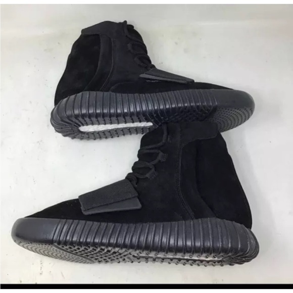 Yeezy 750 size 6 mens /7.5 womens
